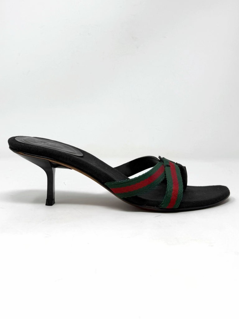 Vintage Gucci kitten heels